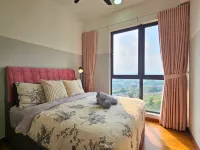 Clio 2 Modern 3BR | Near IOI Mall Putrajaya, MAEPS & Hospitals Serdang - Parkplatz