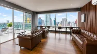 J-Tower 1 - balcony