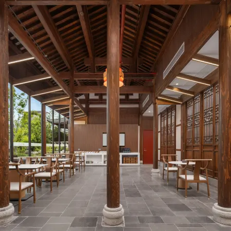 Liuchixiang Rezen Blossom Hotel