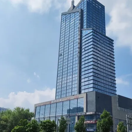 SMILE · DESIGNER HOTEL (Changchun Hongqi Street Wanda Plaza Branch)