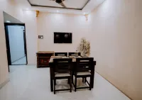 Luxury 3BHK NearAirport and Railway Ashoka Home - พร้อมระเบียง