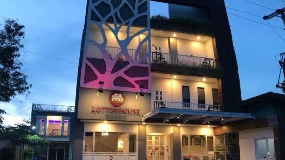 Cotton house Monjali