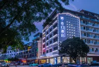 โรงแรมมิราเคิล (ถนนเวสต์ หยางซั่ว ลี่เจียง สาขา) - พร้อมWifi