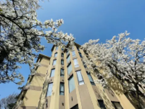 Mogan Dreamlohas Sunrise Resort Hotel Hotels near Du Yuesheng Mansion