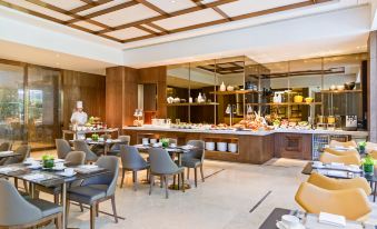 EFC Oakmade Service Apartment - Housity