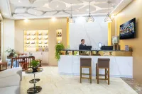 Qujing Time Lives Hotel