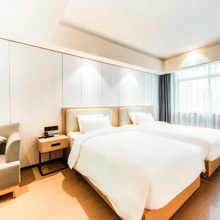 Earl Family Hotel (Ma'anshan High-Speed Railway East Station Erzhong Subway Station)