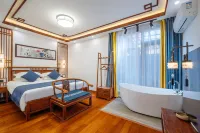 Flower Building Lushan Luyinqi Homestay (Lushan Scenic Area Cableway Station)