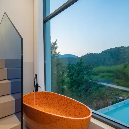 Qinxinhu Resort Bamboo Raft · Waterfall · Swimming Pool · Stream Trekking Family-friendly |