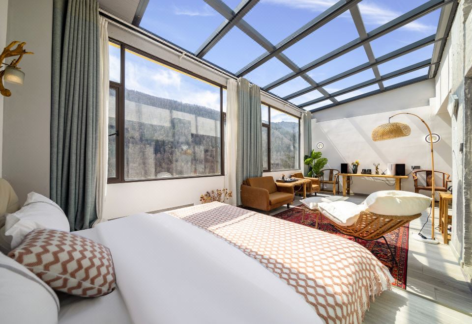 Siguniangshan Zhongshan Inn 전경