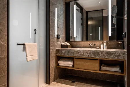 天牛藍海鈞華大飯店