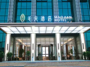 Xinyang Maojian Hotel