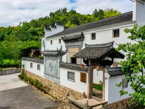 Floral Lux Hotel· Ningbo Heyuan Zhiye Hotel (Xikou Scenic Area)