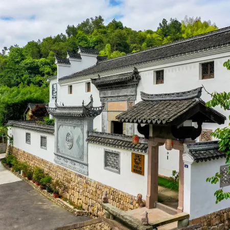 Floral Lux Hotel· Ningbo Heyuan Zhiye Hotel (Xikou Scenic Area)