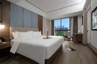 Molin Jinshang Hotel (Yueyanglou District Tianlun Food Street)