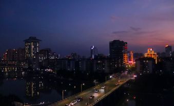 Kest Hotel (Qingyuan City Plaza)