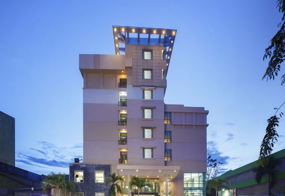 스위스 벨호텔 타라칸 외관 및 로비