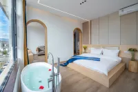 Famous Garden Inn (Dali Ancient City Branch) - ที่มีอ่างอาบน้ำ