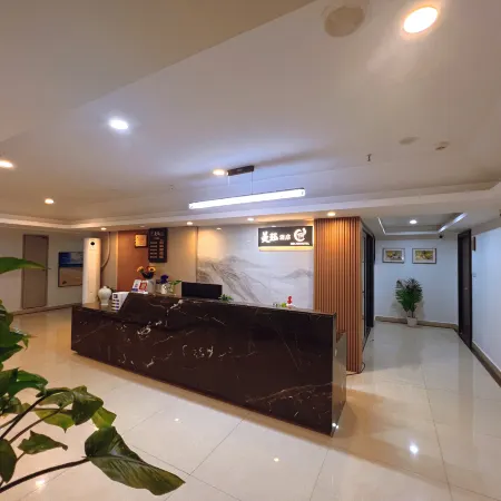Meijue Hotel (Leshan Zhanggongqiao Food Street Branch)