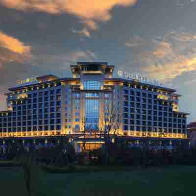 DoubleTree by Hilton Ningbo Chunxiao Hotel Exterior