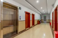 華都·Field雲舒商務飯店 - 停車場