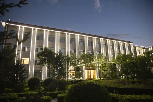 Wutaishan Hotel (Fanshi Wutaishan Railway Station)