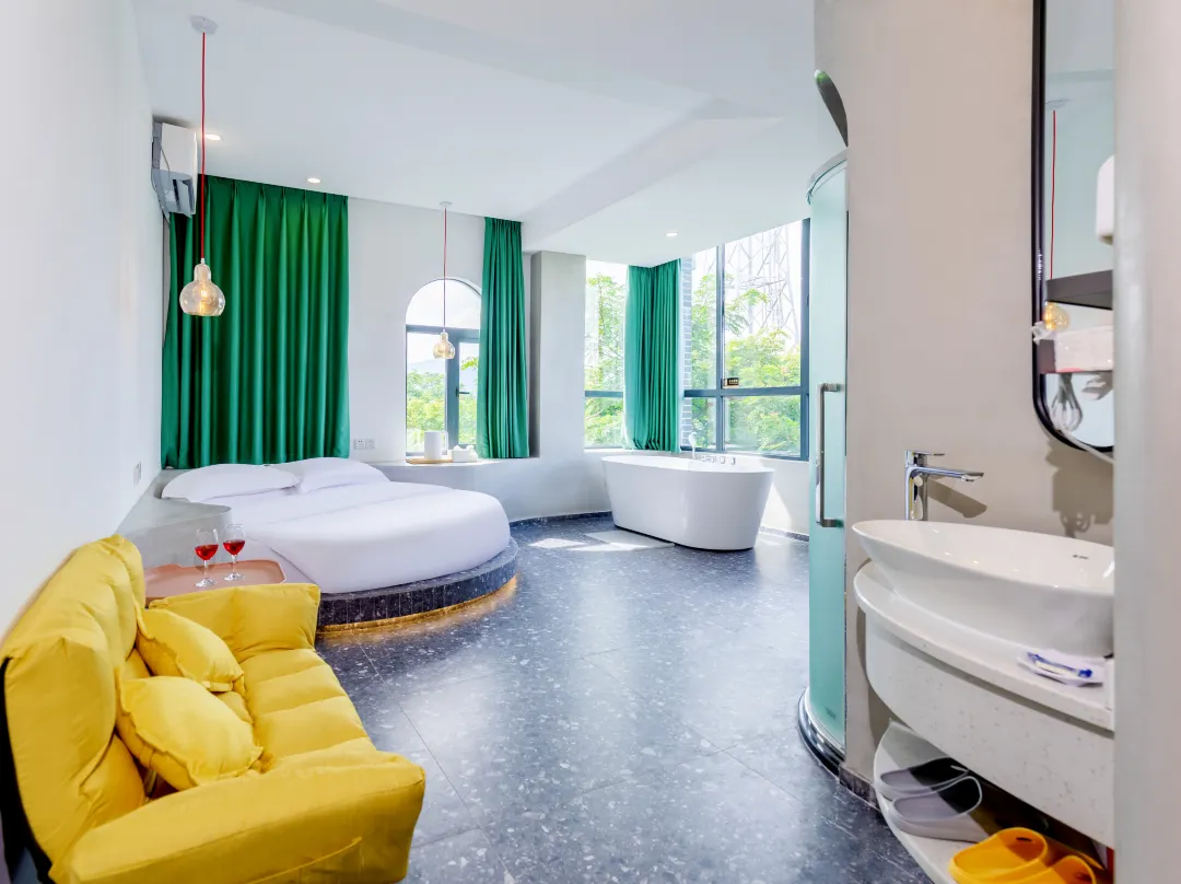 Sanya Tangshe Travel Rental - Sanya