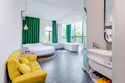 Sanya Tangshe Travel Rental (Wuzhizhou Island Houhai Branch) Hotels near Wuzhizhou Island Wharf