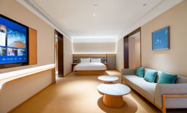 JI Hotel (Xishuangbanna Jinghong Gaozhuang Xingguang Night Market)