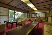 Sakahijiri Gyokushoen