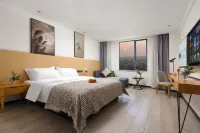 Mingyue Lake Hotel (Guangxi University Zoo Subway Station) Hôtels à proximité de : Nanning Zoo