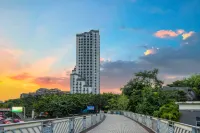 Nicesoe View Cloud Book House Hotel (Shangqing Temple Niujiaotuo Subway Station) Hotels near Teching and Research Division of Marxism， Chongqing University