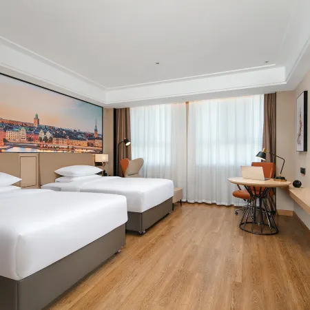 Vienna International Hotel (Hami Yingbin Avenue)