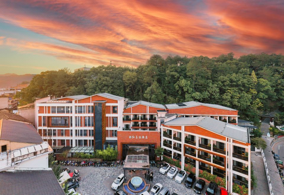 hotel overview picture