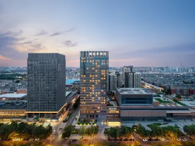 New World Langfang Hotel Отели рядом с достопримечательностью «Школы кафедры кафедры кафед»