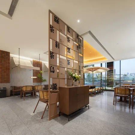 Century Star Hotel