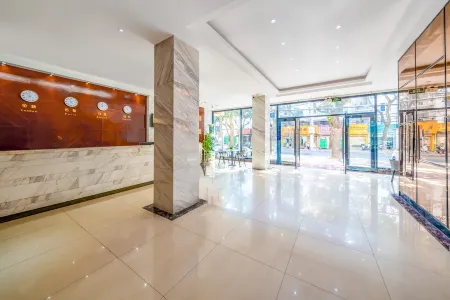 Jun'an Convenience Hotel (Chaoyang Square Nanning Railway Station)