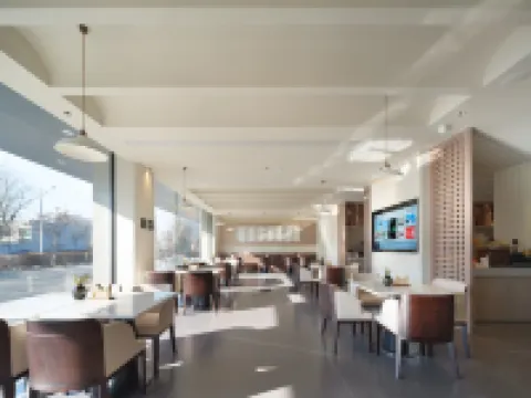 アトゥールホテル 朝陽バスターミナル友誼大街