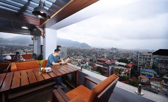 Woodapple Hotel and Spa