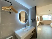 Starway Hotel (Lechangping Shizhan) Hotels in Lechang