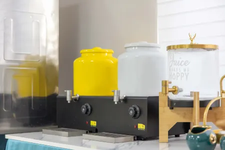 Yufeng International Hotel