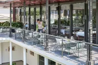 Plantation Urban Resort & Spa - breakfast