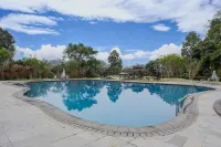 Eden Resort Hotel Yibin - Swimmingpools