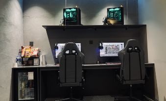 Yintou E-Sports Hotel (Baiyangdian Pier)