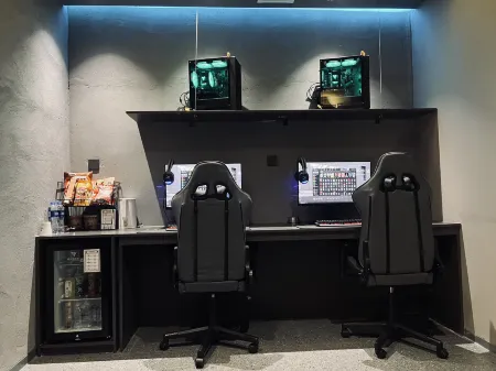 Yintou E-Sports Hotel (Baiyangdian Pier) Отели рядом с достопримечательностью «Lotus Grand View Garden»