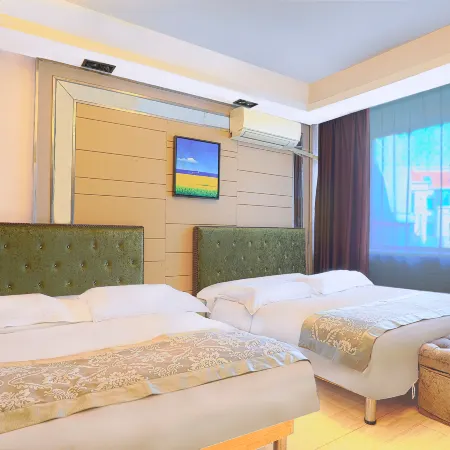 Platinum Apartment (Dalian Jinshitan Discovery Kingdom Light Rail Station)