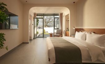 Yueqiwan·Beautiful Light and Shadow Light Luxury and Zen·Shanju Healing Courtyard "Jiuhuashan