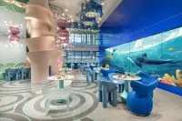 HUALUXE Hotels and Resorts SANYA YALONG BAY RESORT