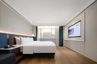 Grand Madison Hotel Longsen (Yellow Crane Tower Zhongnan Road Subway Station)
