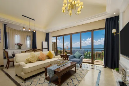 Weiyun Lvju Guesthouse Отели рядом с достопримечательностью «Beach Park»